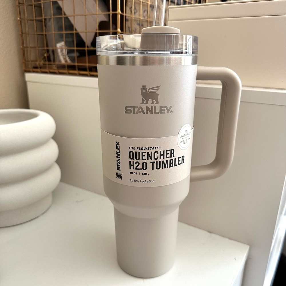 Stanley 40oz Stainless Steel H2.0 Tumbler Taupe - Hearth & Hand™ with
Magnolia